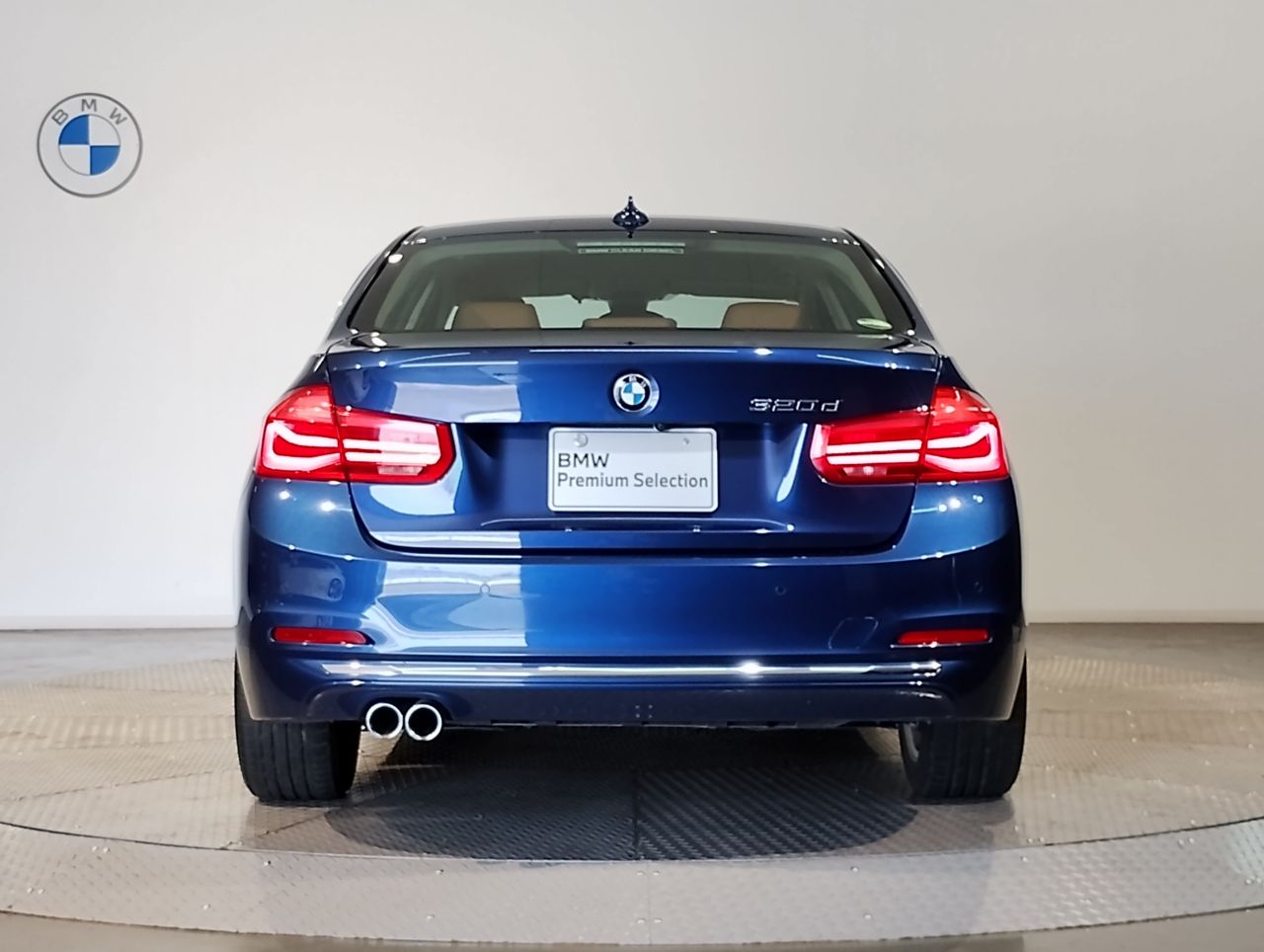 320D SEDAN RHD
