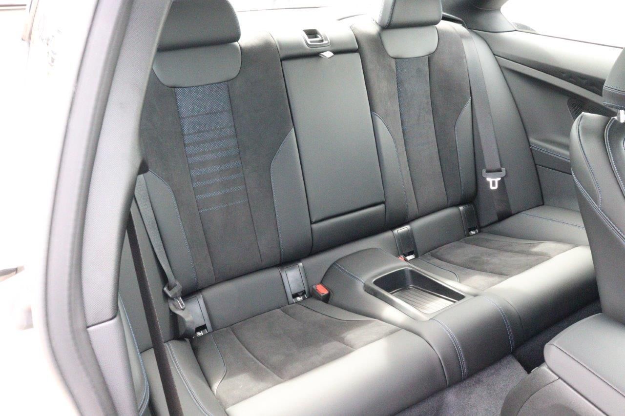 G42 220i Coupe