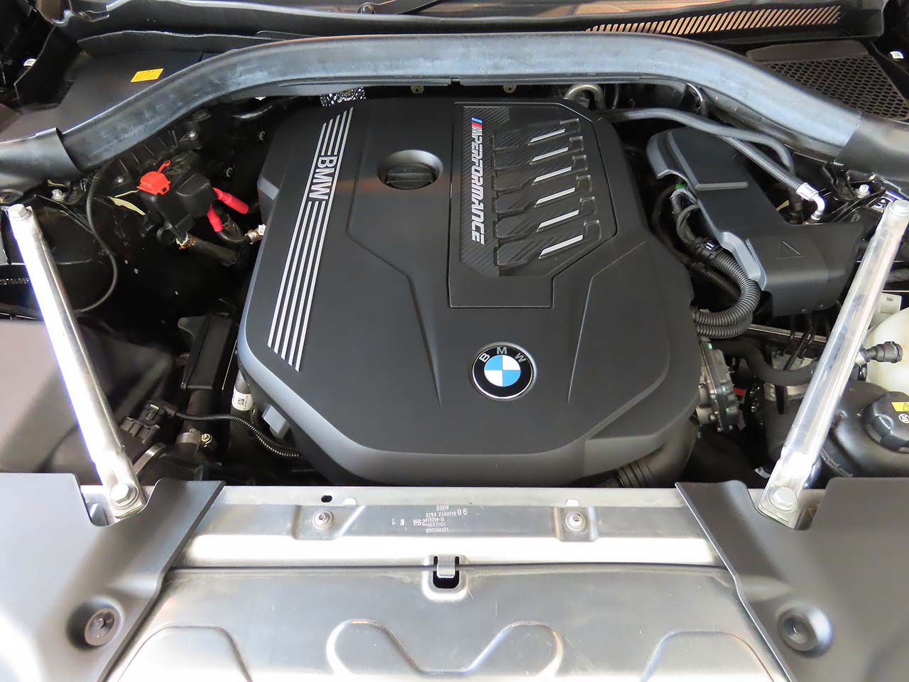 G02 X4 M40i RHD LCI