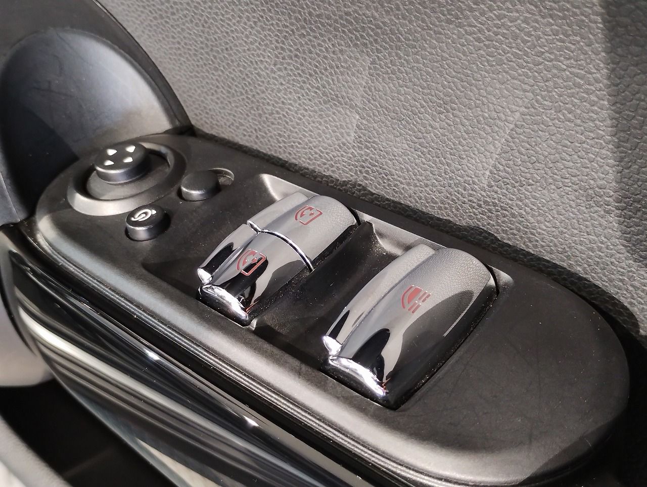 F57 MINI Cooper Convertible LCI