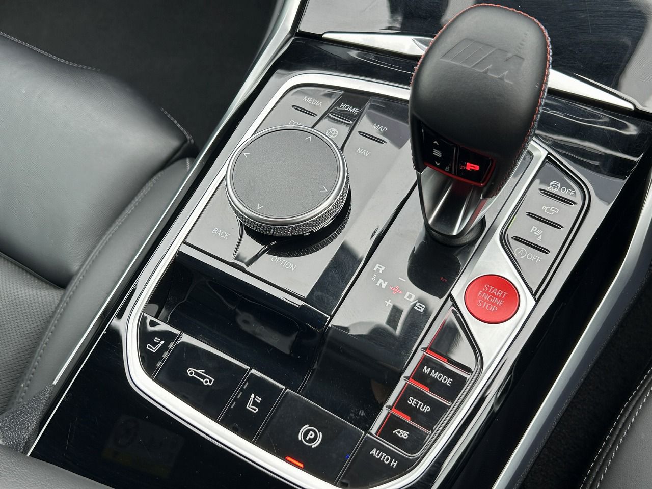 G83 M4 Competition M xDrive Competition RHD