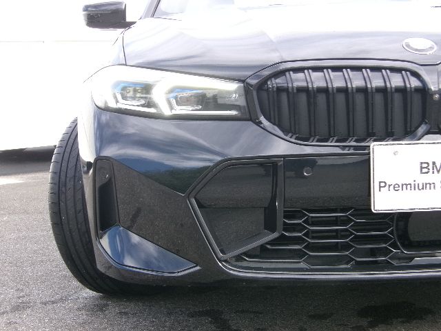 320d xDrive Berline RHD