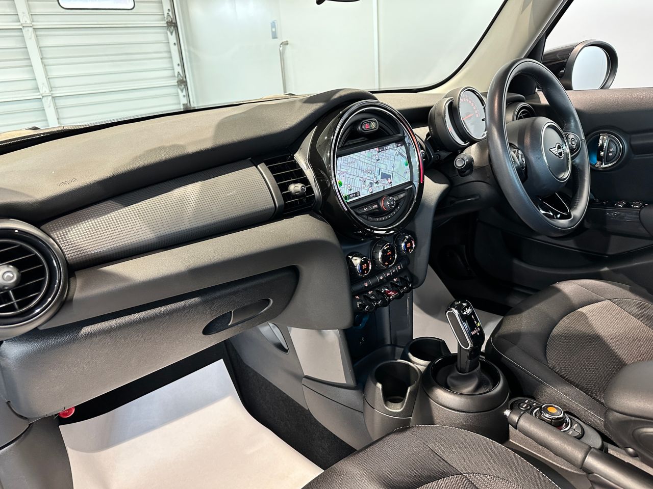 F55 MINI Cooper 5-Door Hatch LCI