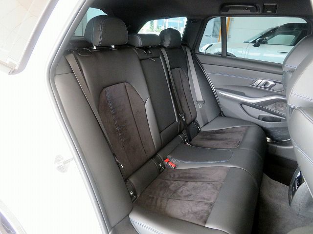 G21 318i Touring