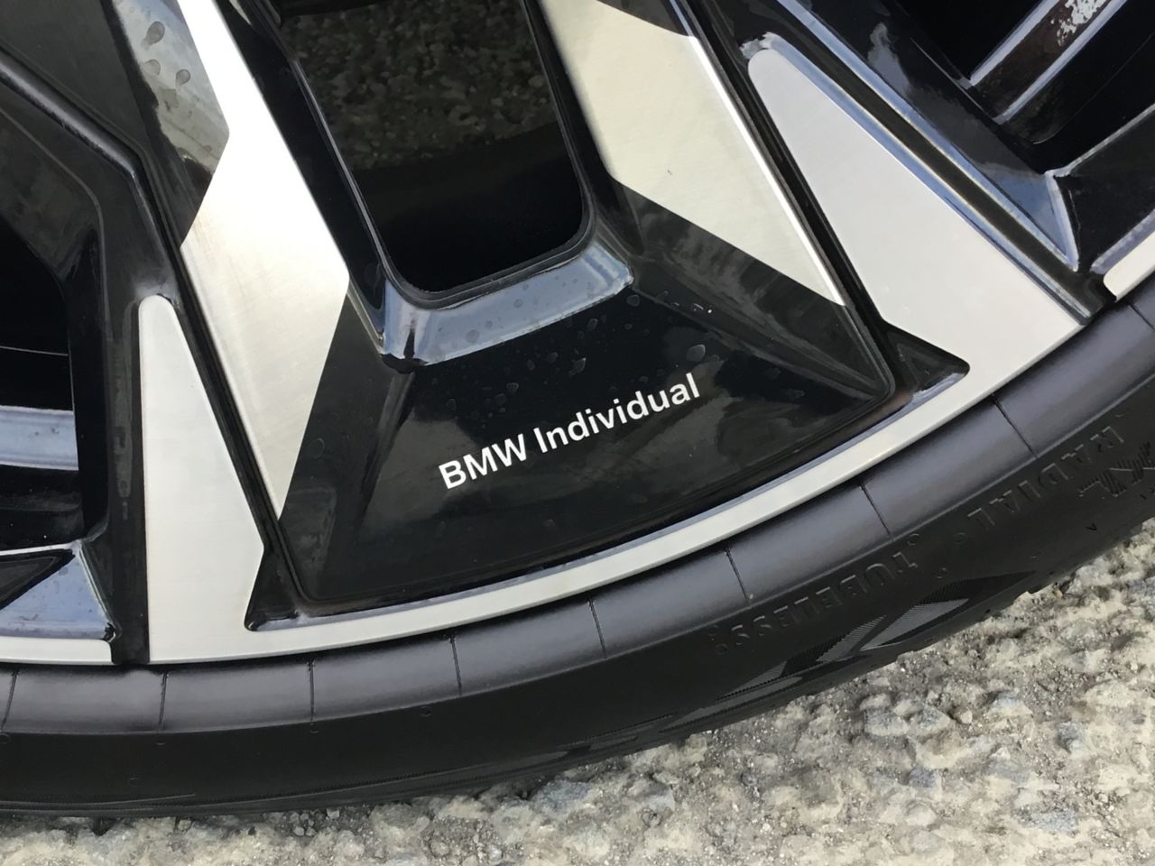 BMW i5 eDrive40 Sedan RHD