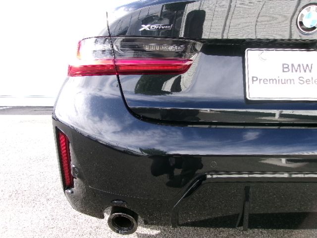 320d xDrive Berline RHD