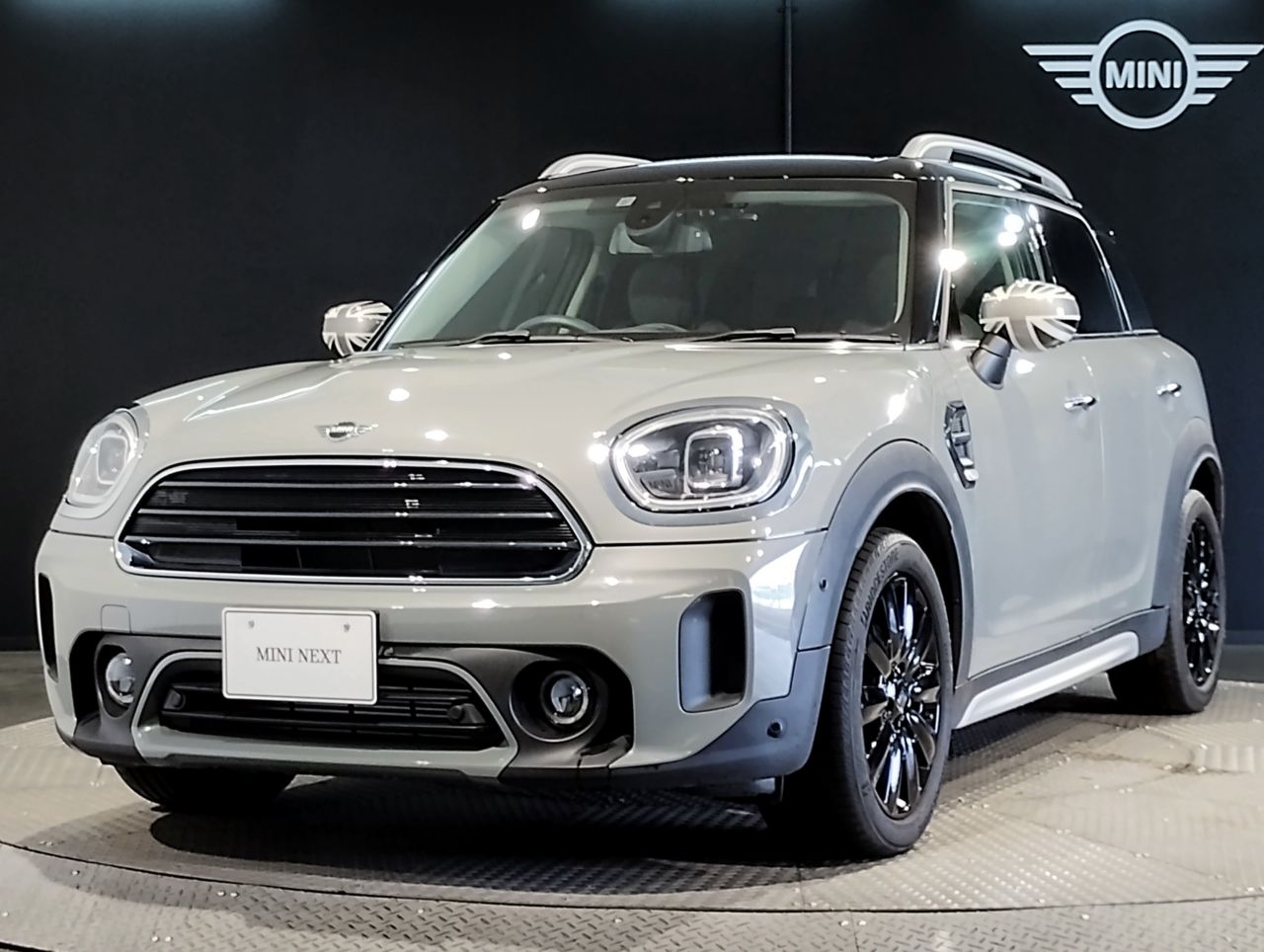 MINI COOPER D CROSSOVER.