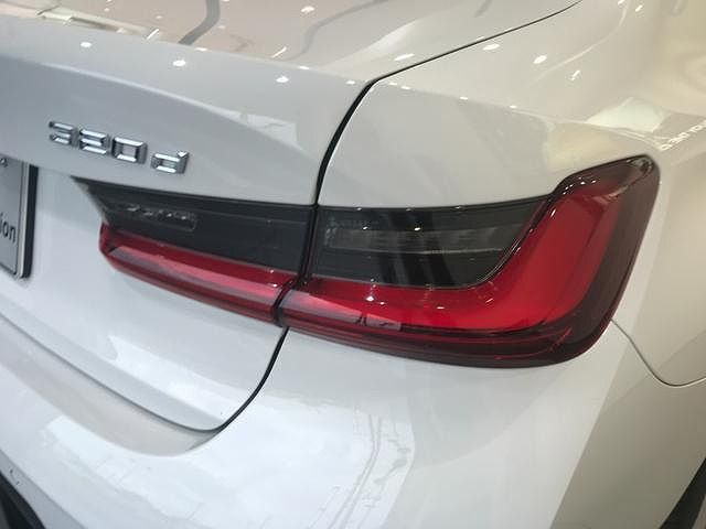 320d xDrive Berline RHD