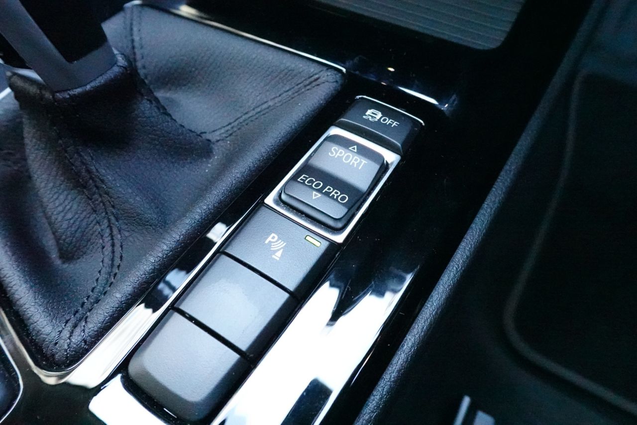 X1 sDrive18i RHD