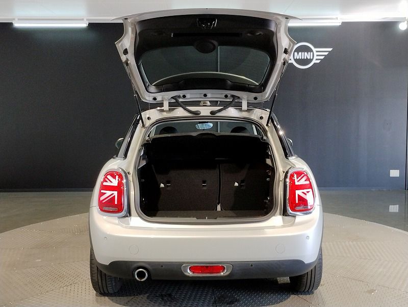 MINI F55 Cooper D 5dr Hatch LCI