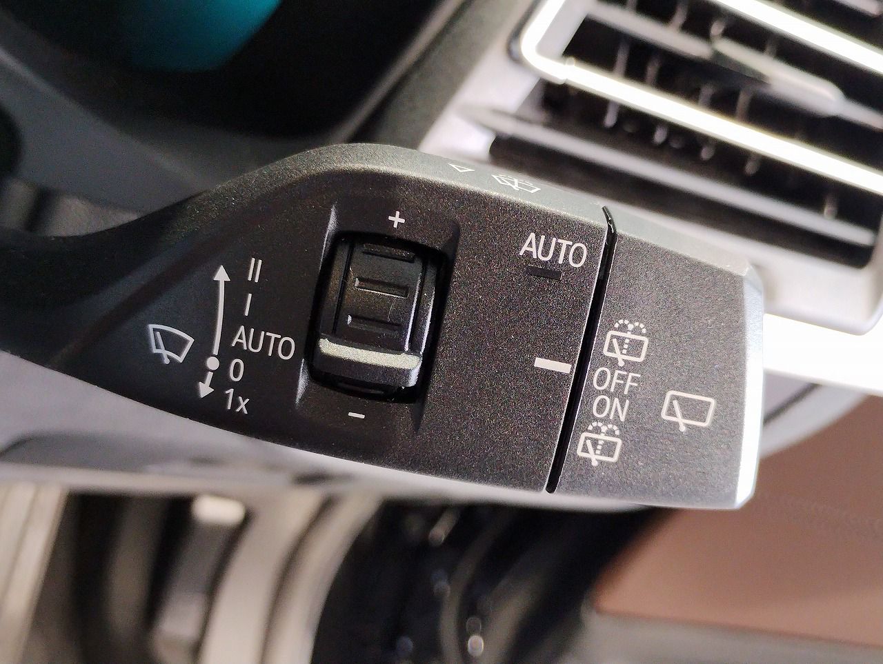 G01 X3 M40i RHD LCI ZA