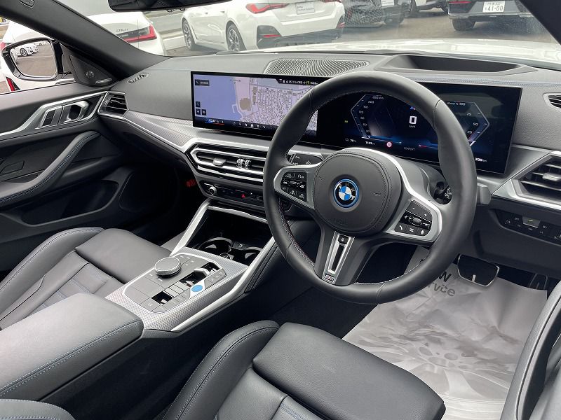 G26 i4 M50 RHD