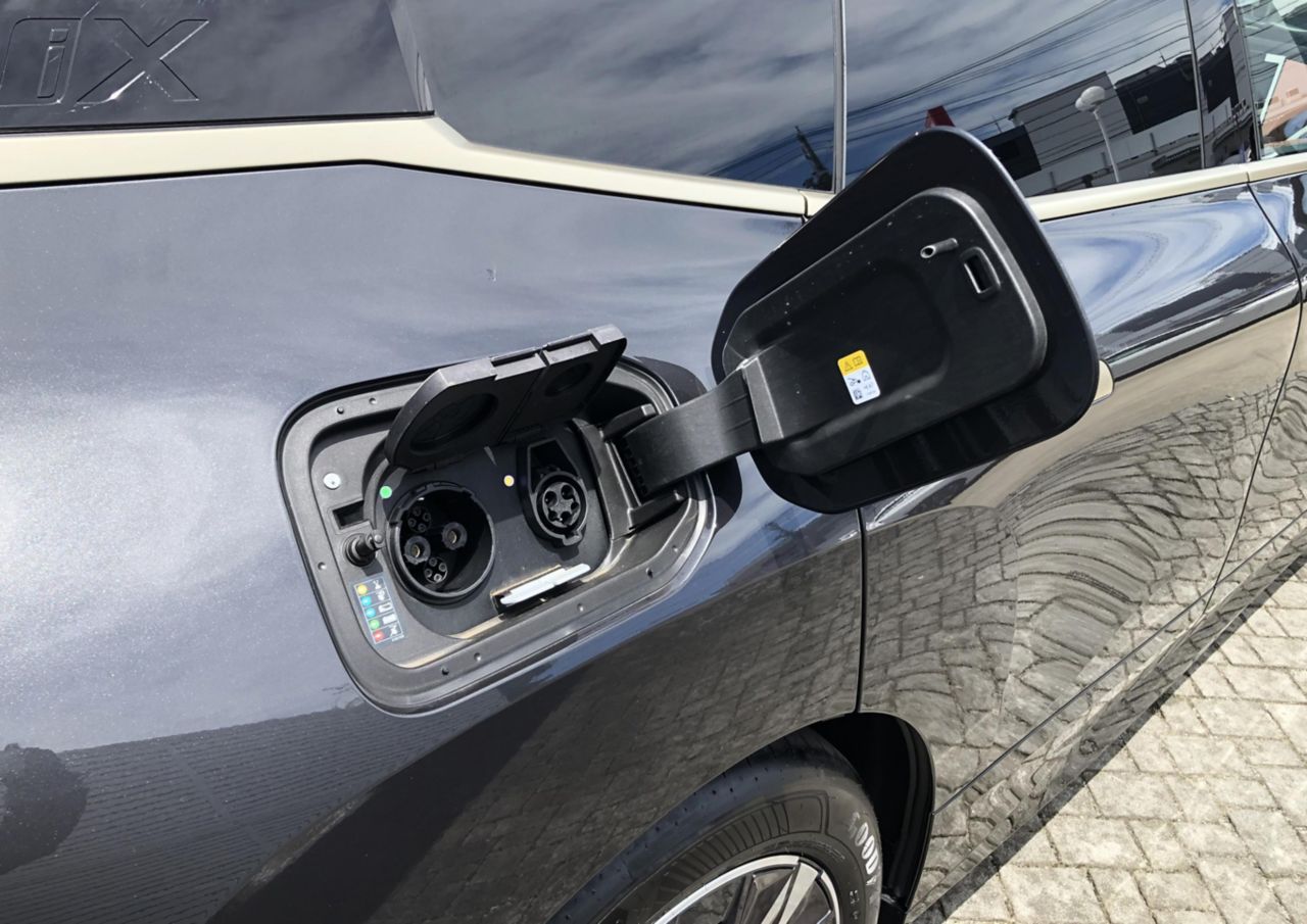 i20 iX xDrive50