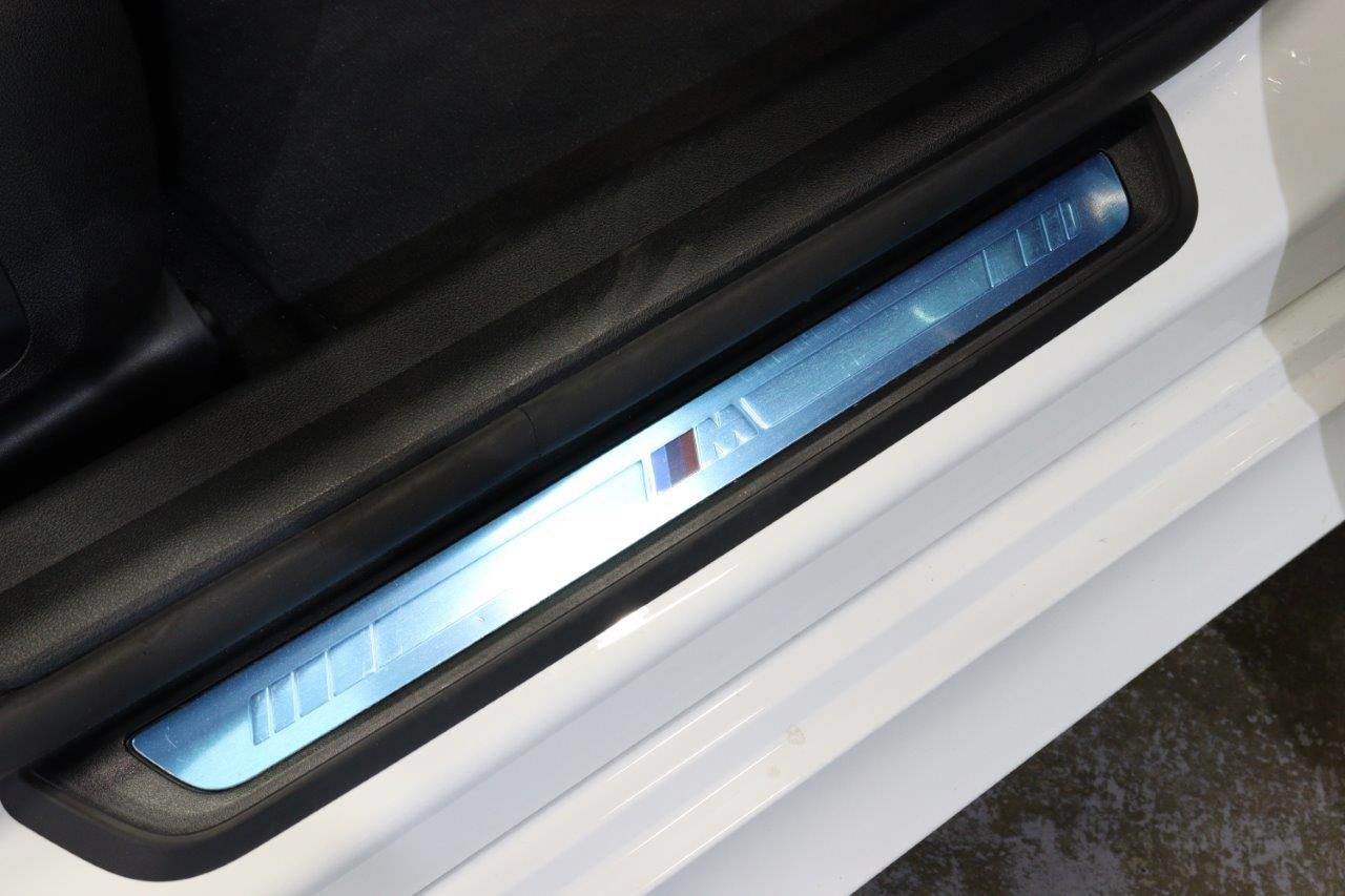 320d xDrive Berline RHD