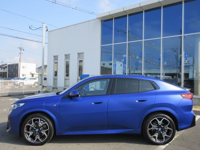 iX2 xDrive30 MSP
