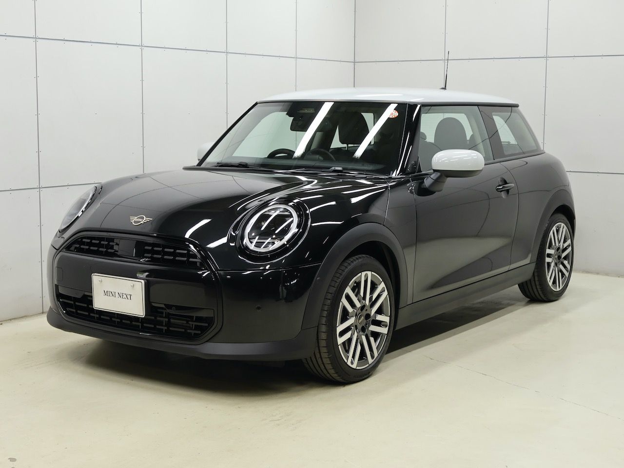 F66 MINI Cooper C 3Dr