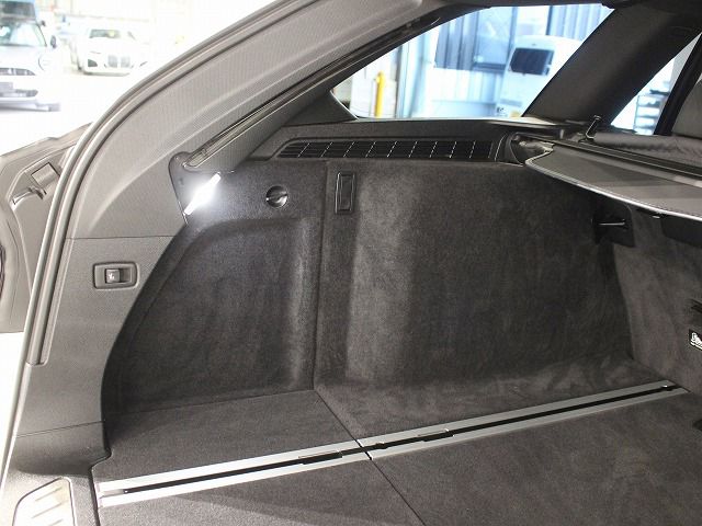 520d xDrive Touring RHD