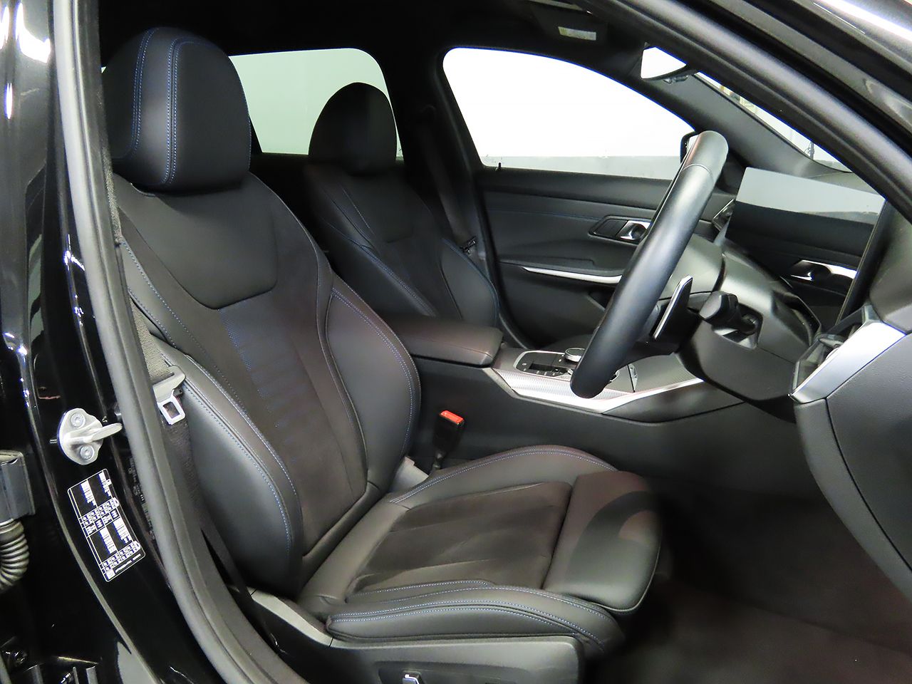 G21 320i Touring LCI RHD