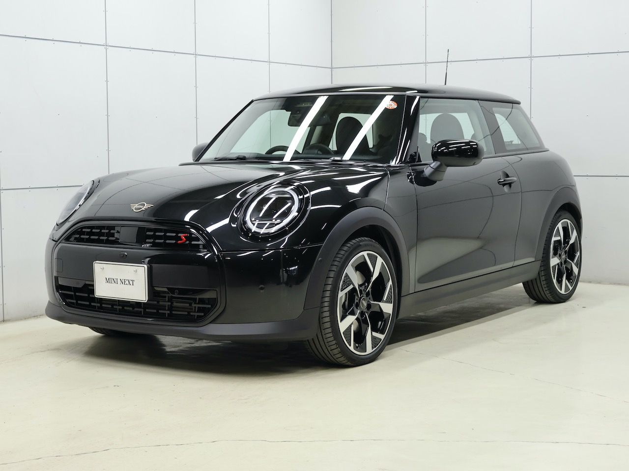 THE NEW MINI COOPER (3 DOOR) S