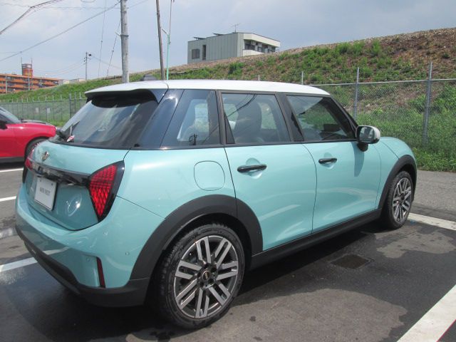 MINI Cooper C 5-doors