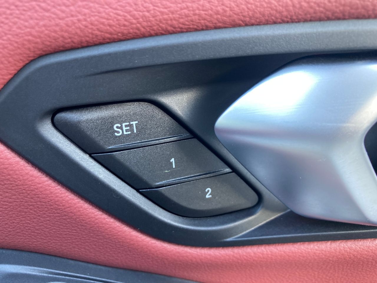 G21 320i RHD