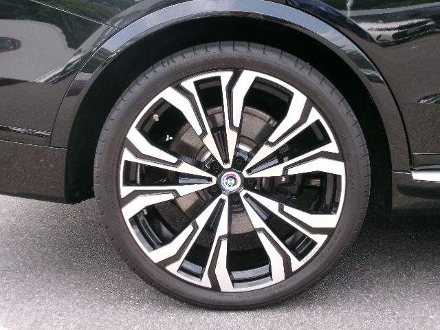 X7 xDrive40d RHD US