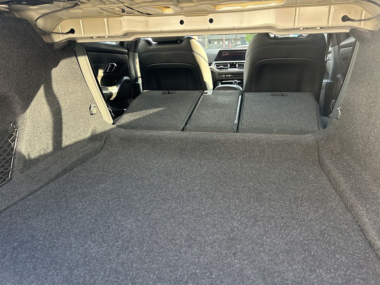G20 320d xDrive RHD Saloon