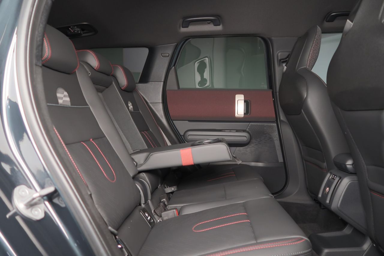 U25 MINI John Cooper Works Countryman ALL4