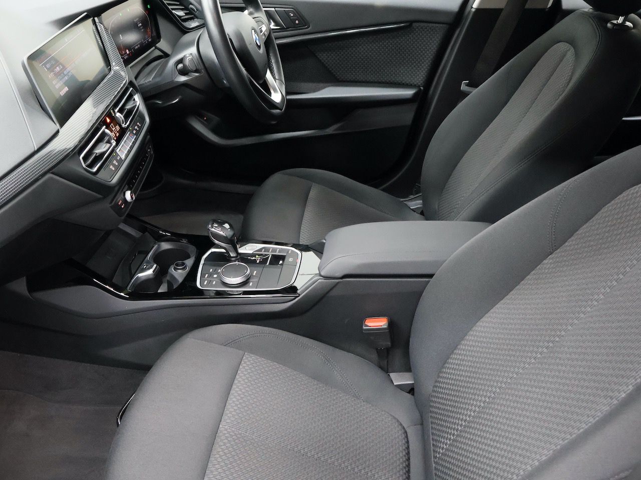 F40 118d Sports Hatch 5-door B47 2.0d