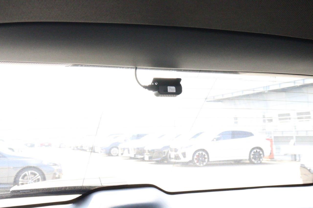 G01 X3 M40d RHD LCI ZA