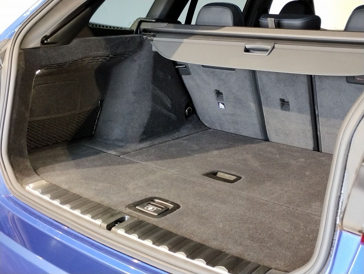 G21 320i RHD