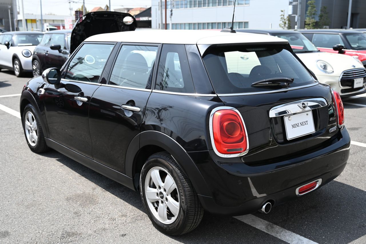 F55 COOPER