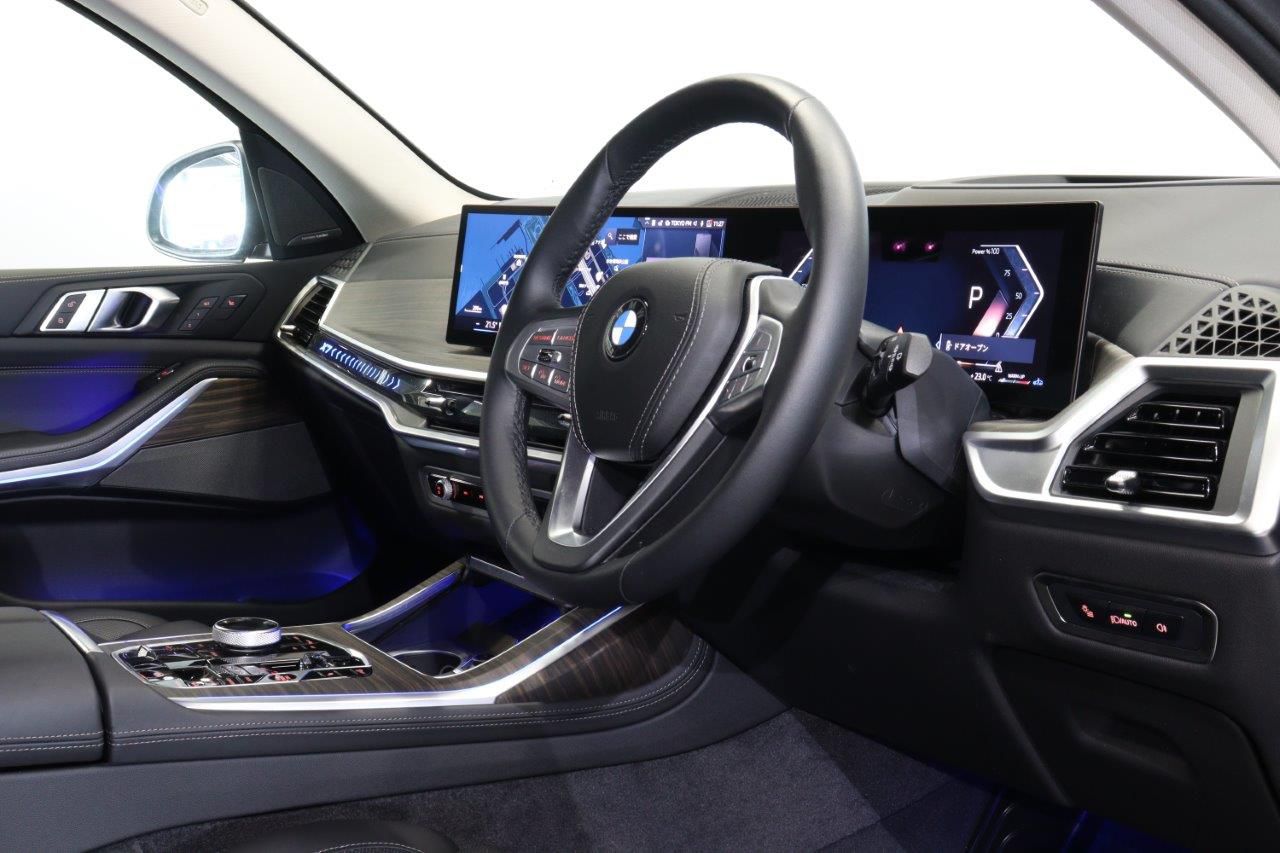 X7 xDrive40d RHD US