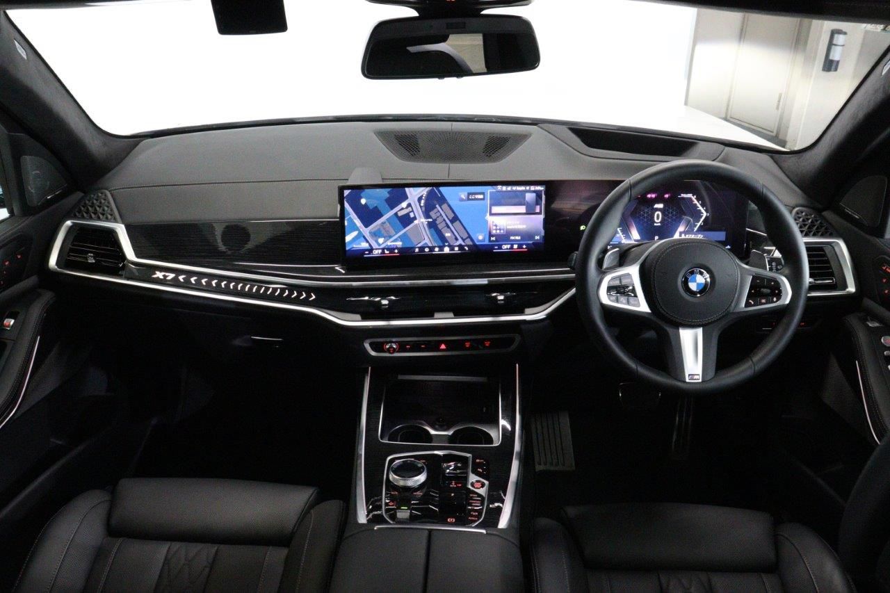 X7 xDrive40d RHD US