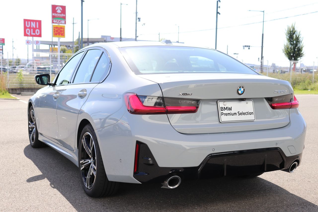 320d xDrive Berline RHD