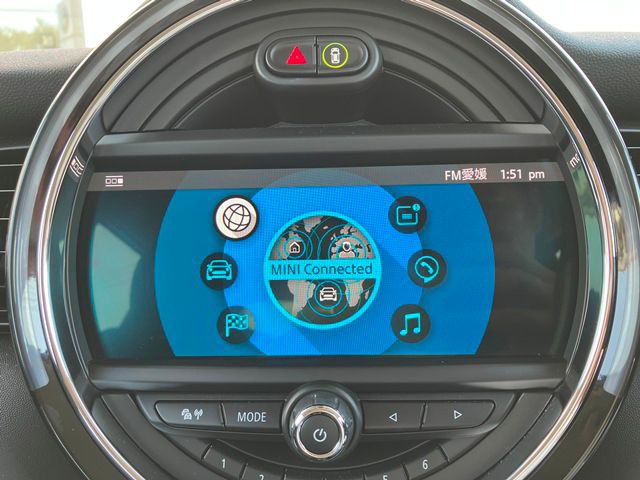 F55 COOPER S D(AT)
