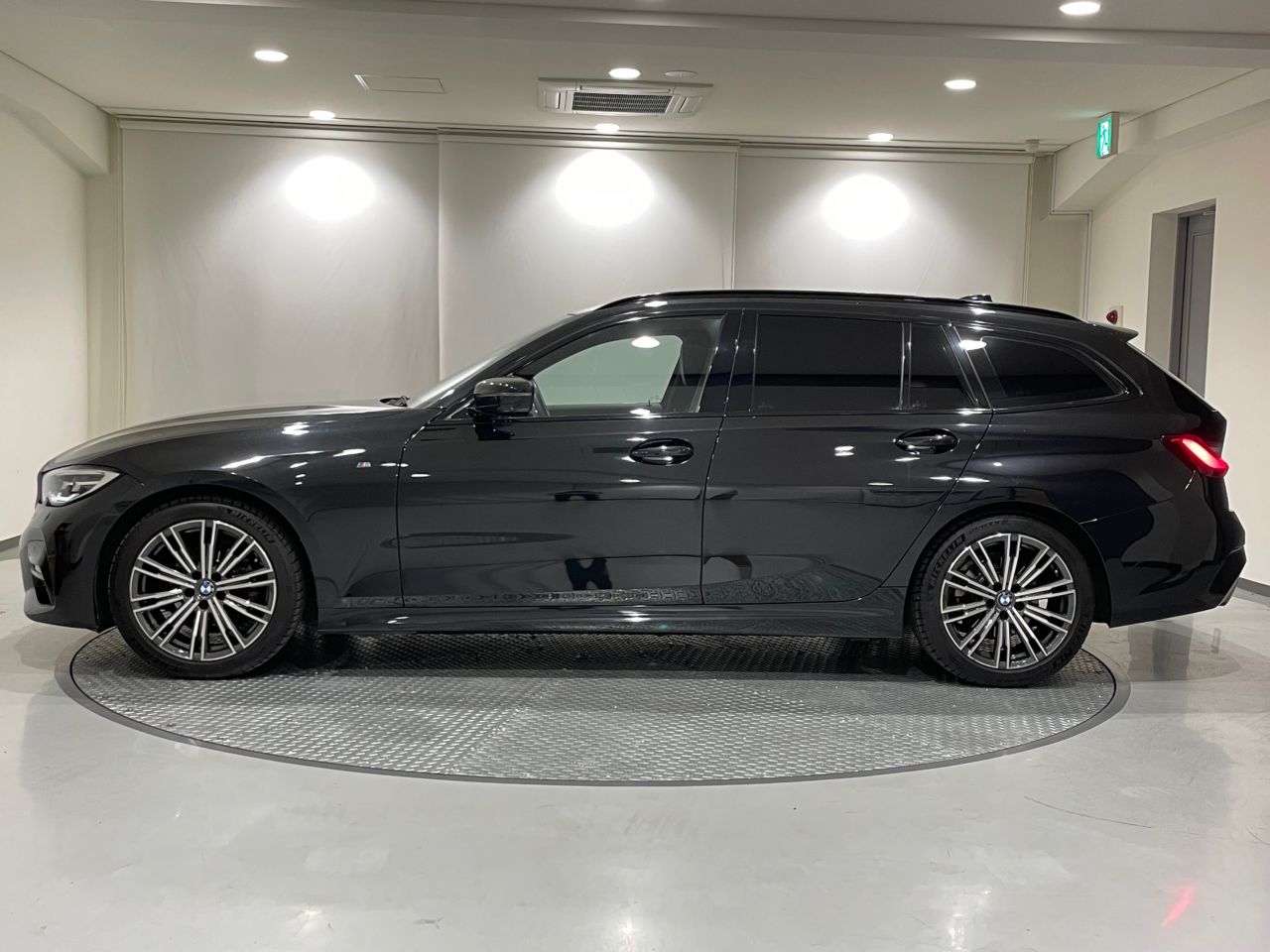 G21 318i Touring