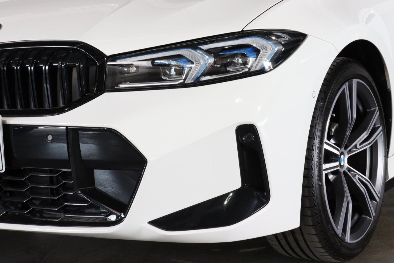 320d xDrive Berline RHD