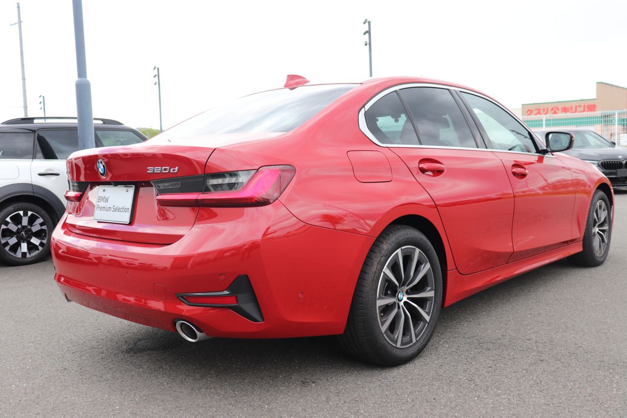 G20 320d xDrive RHD Saloon