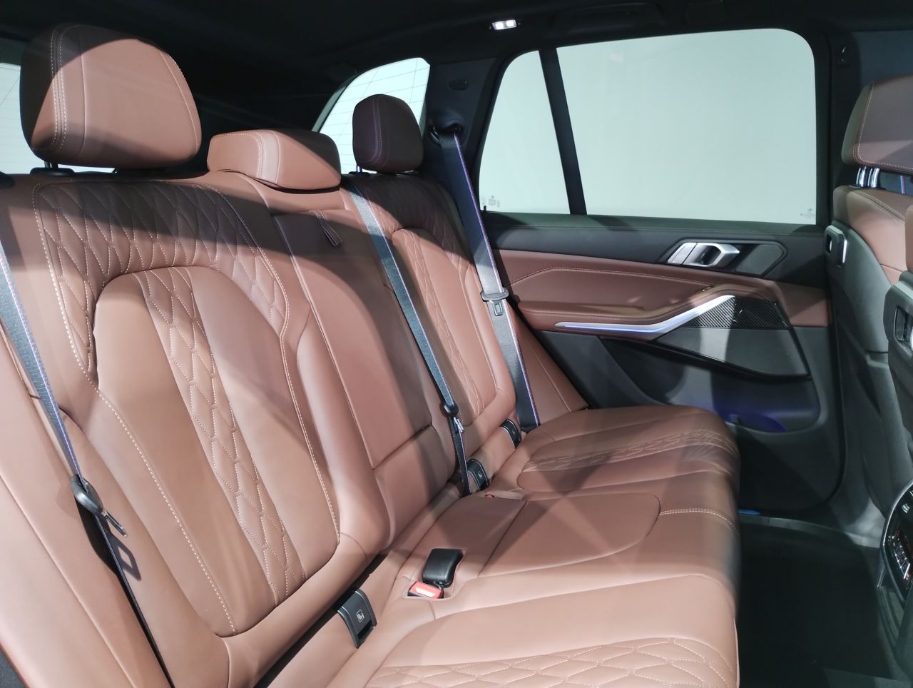 X5 M60i xDrive RHD