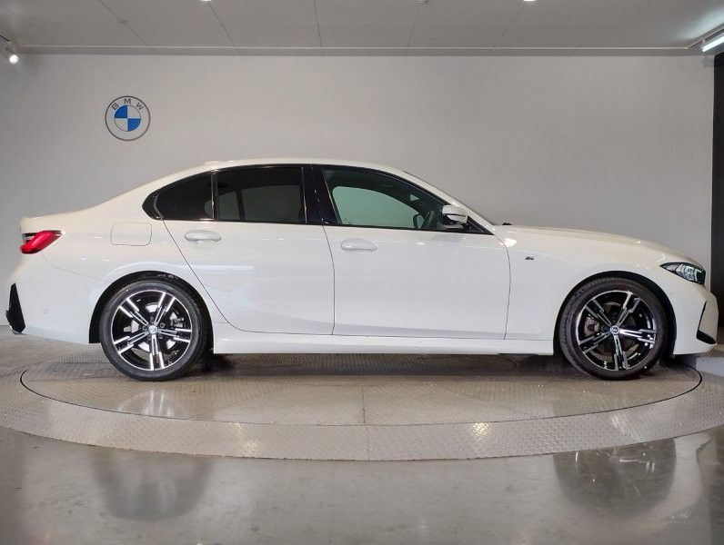 320d xDrive Berline RHD