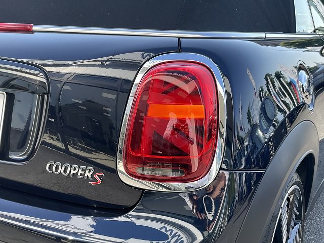 MINI Cooper S Convertible RHD