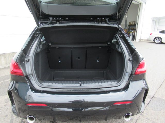 F40 118d Sports Hatch 5-door B47 2.0d