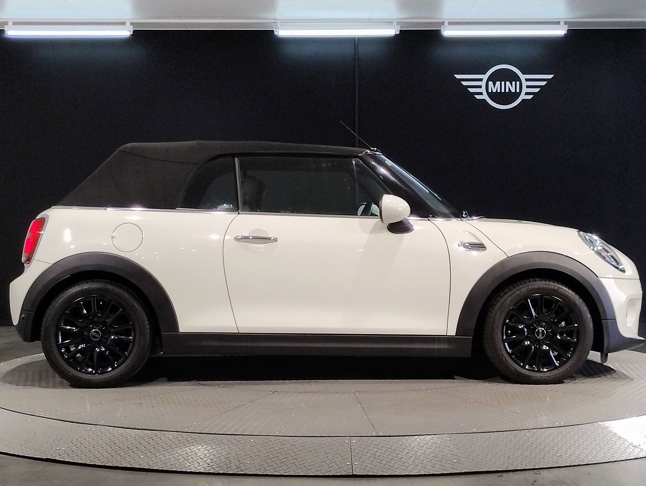 F57 MINI Cooper Convertible LCI