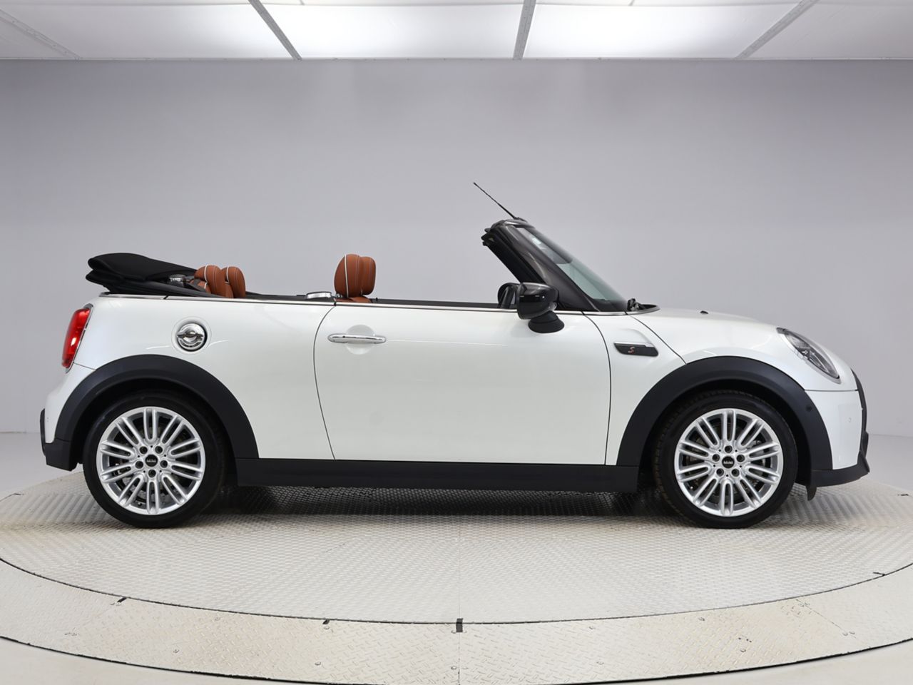 MINI Cooper S Convertible RHD