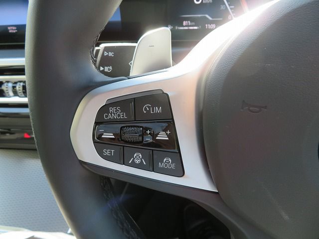 320d xDrive Berline RHD