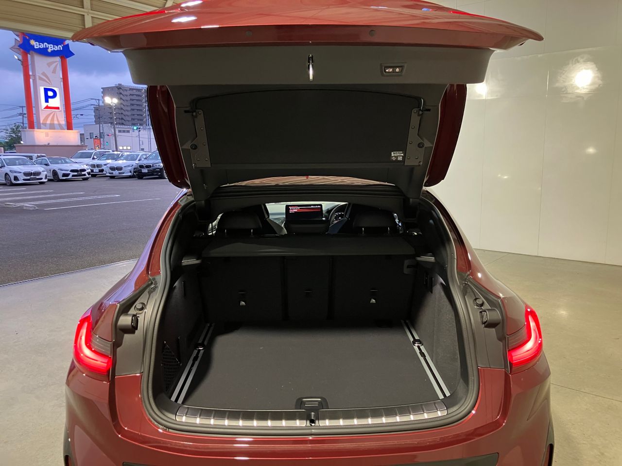 G02 X4 M40i RHD LCI