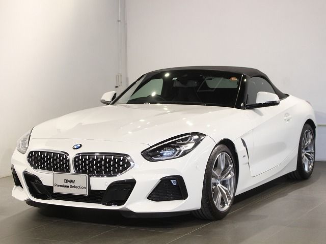 G29 z4 sDrive20i RHD