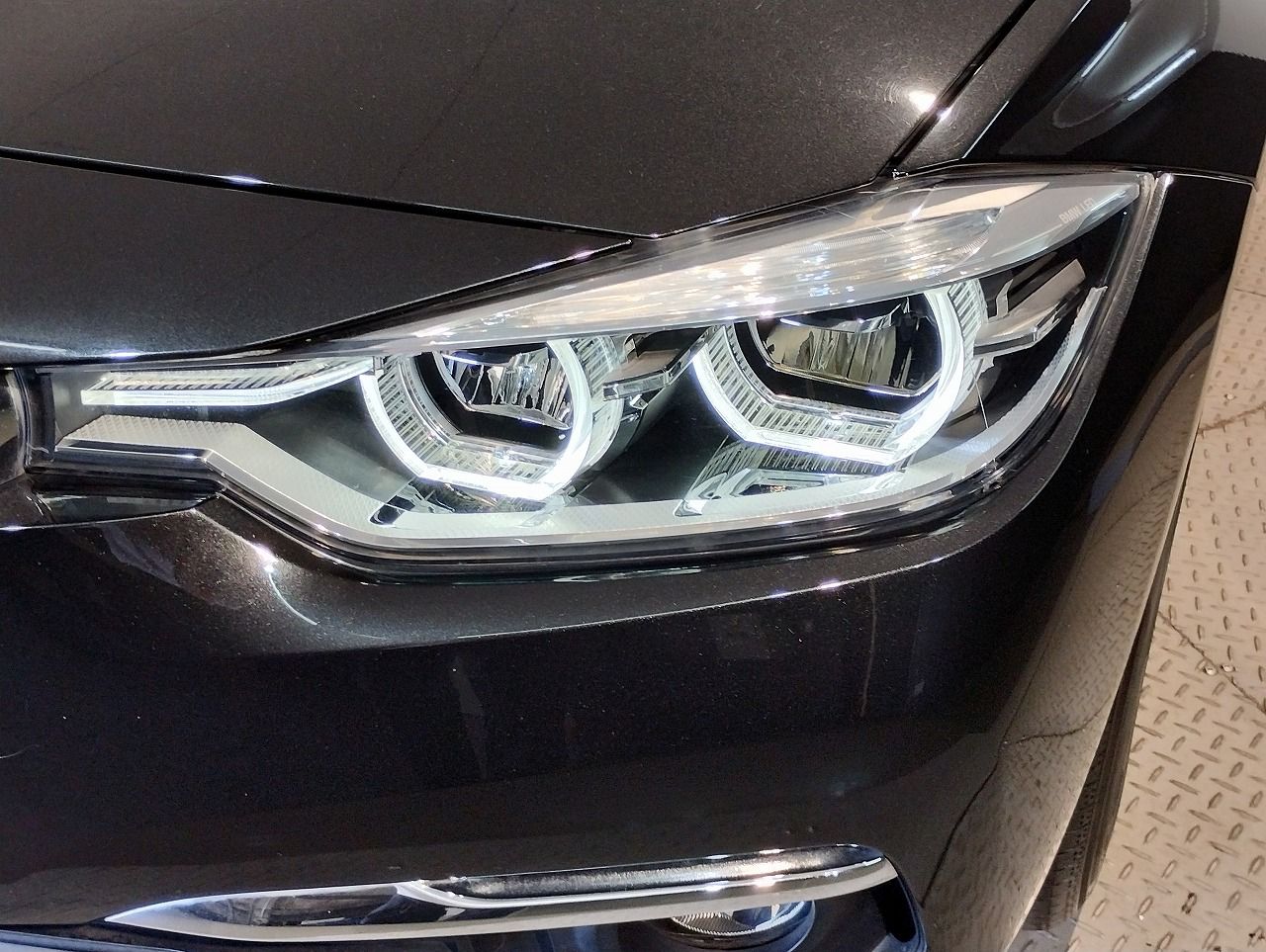 320D TOURING RHD