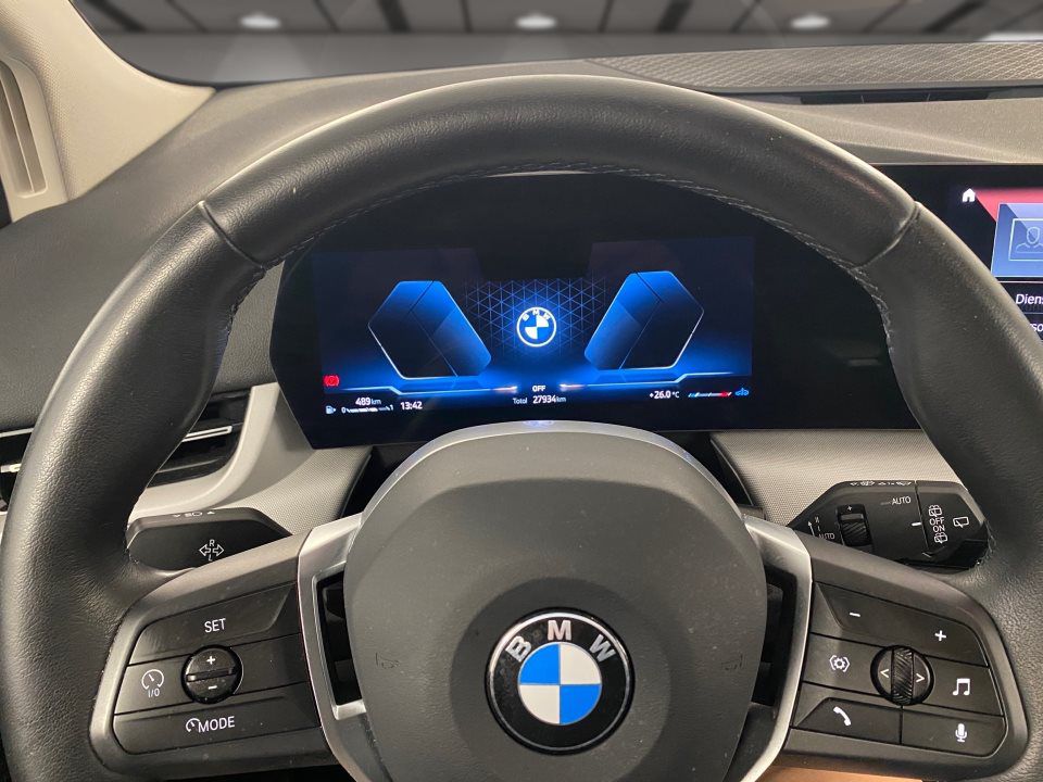 BMW 218
